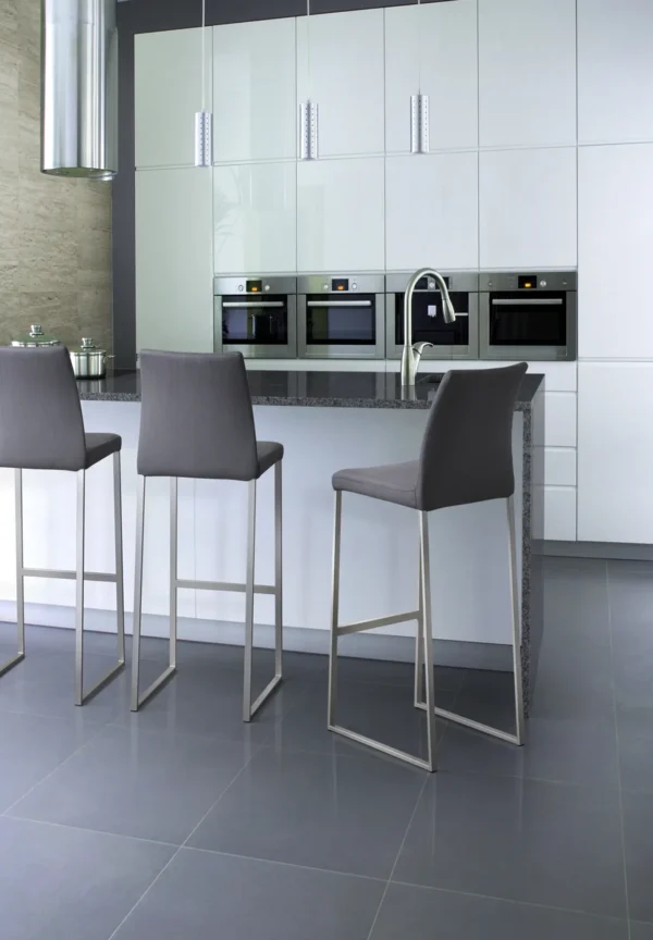 Curvo Bar Stool - Image 6